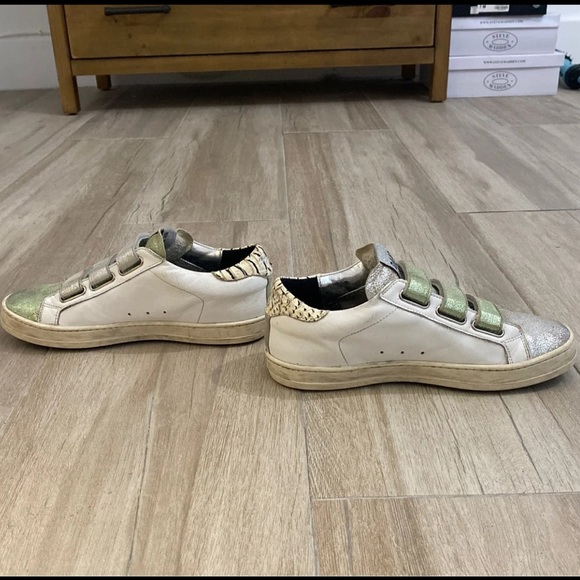 P448 Glitter Velcro Sneaker - Picture 2 of 6